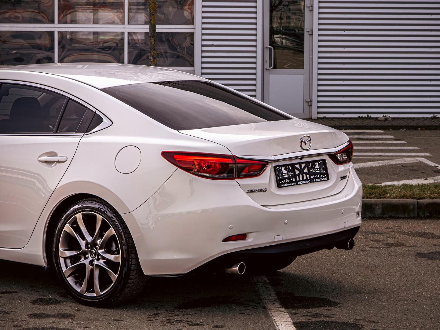 Mazda 6
