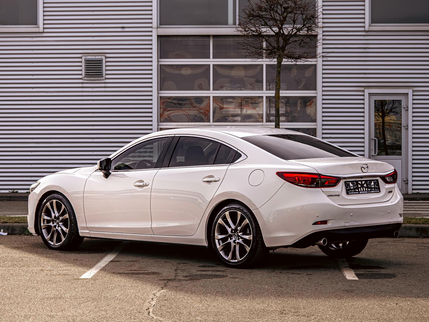 Mazda 6