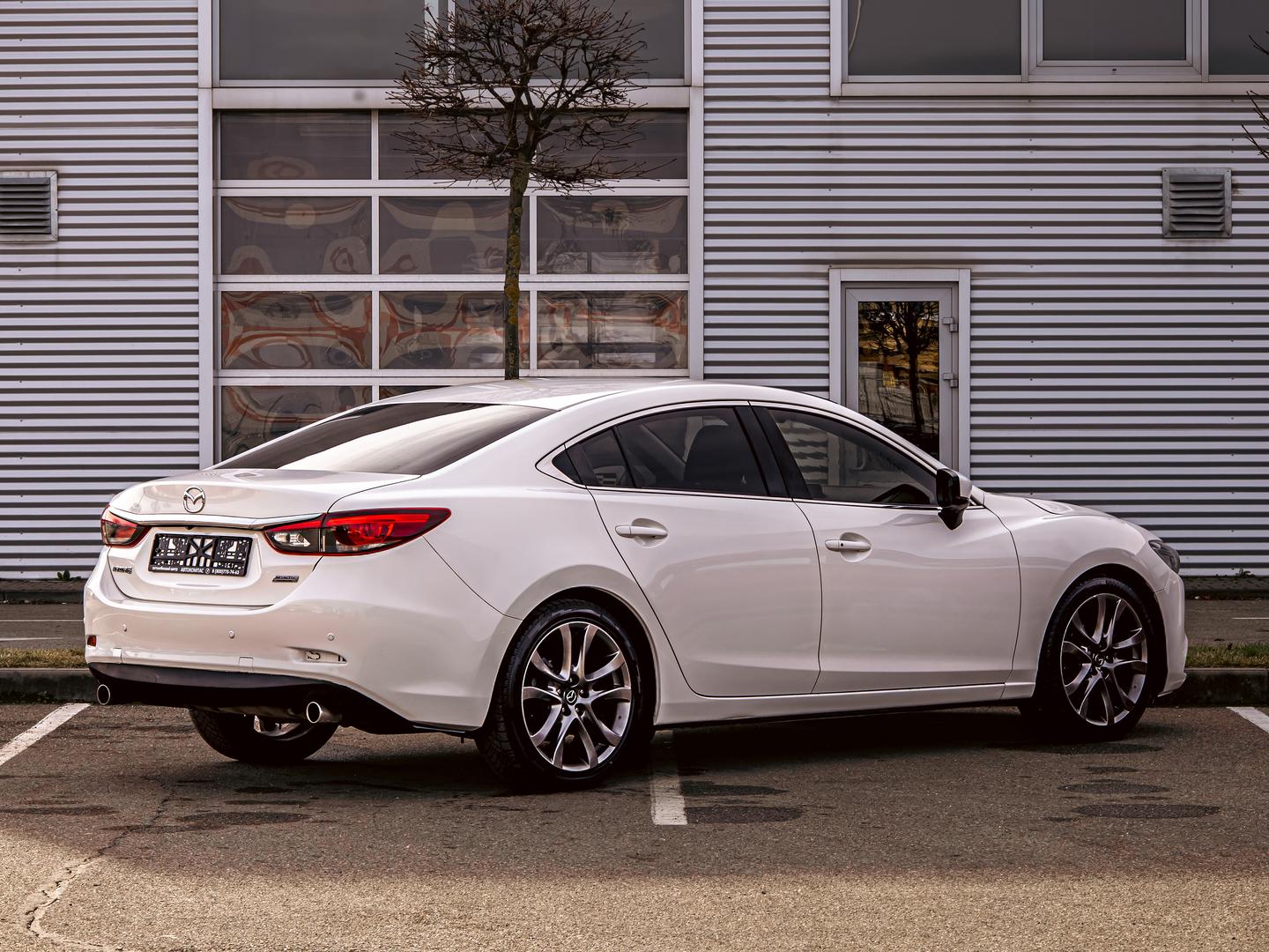Mazda 6