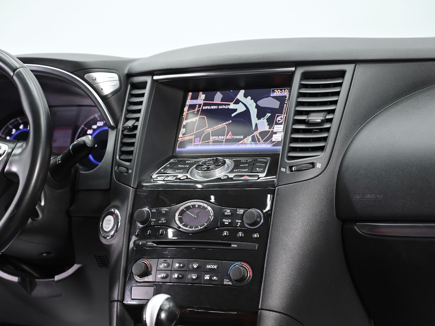 Infiniti QX70