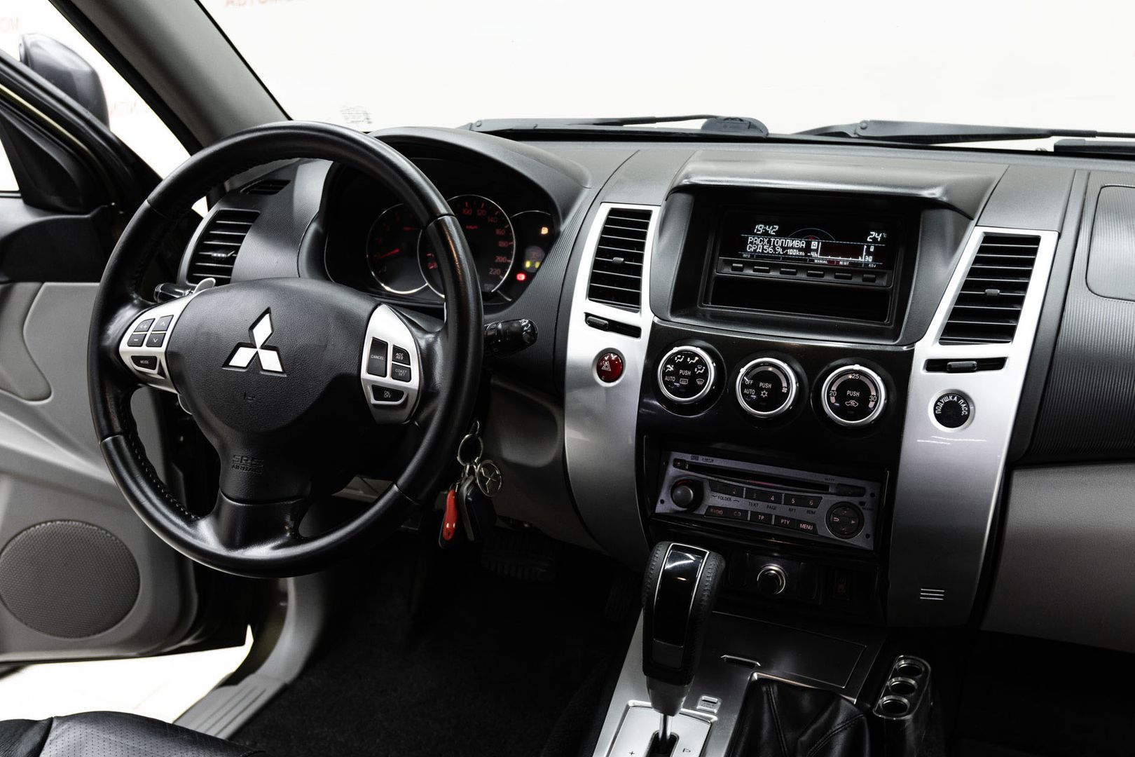 Mitsubishi Pajero Sport
