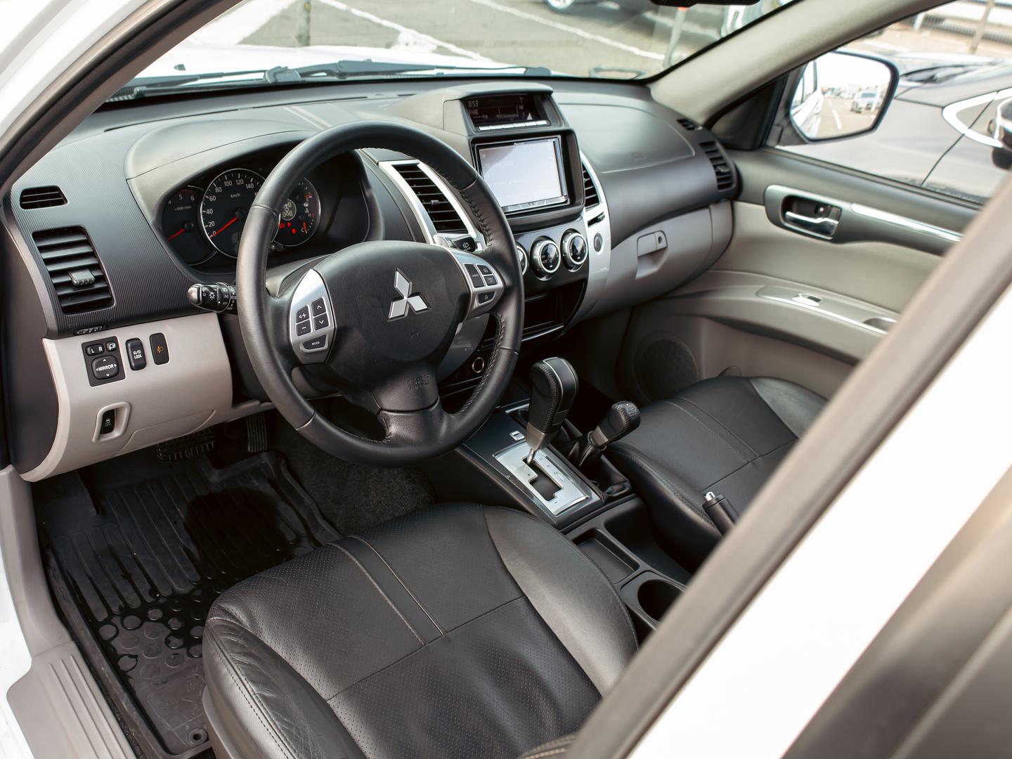 Mitsubishi Pajero Sport