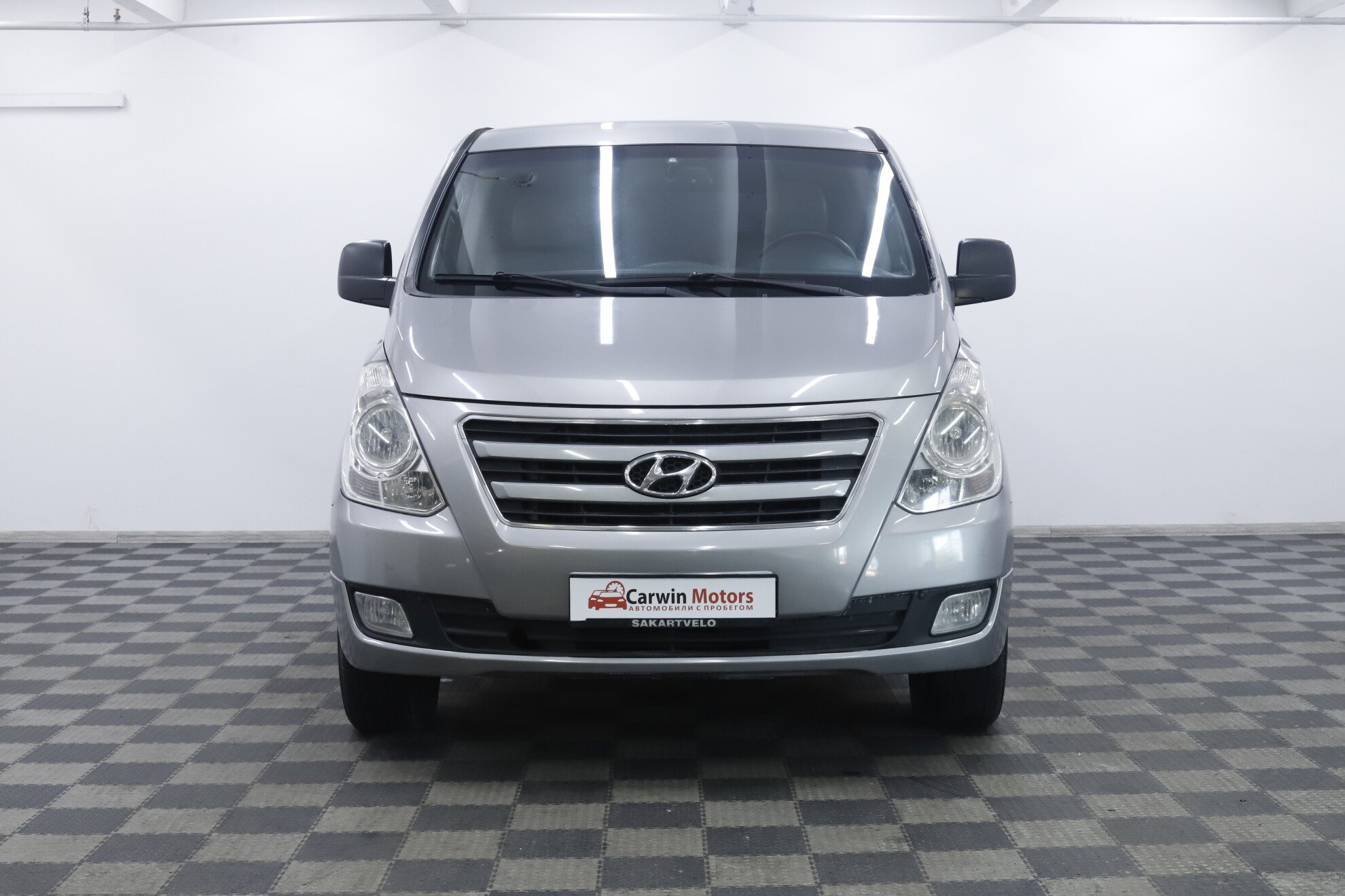 Hyundai Grand Starex