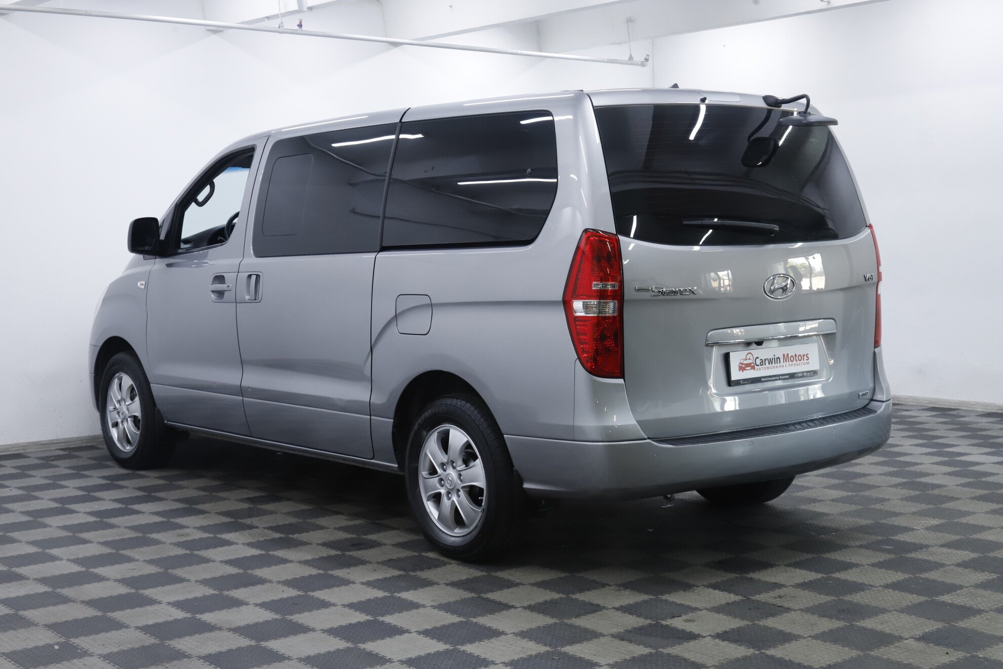 Hyundai Grand Starex