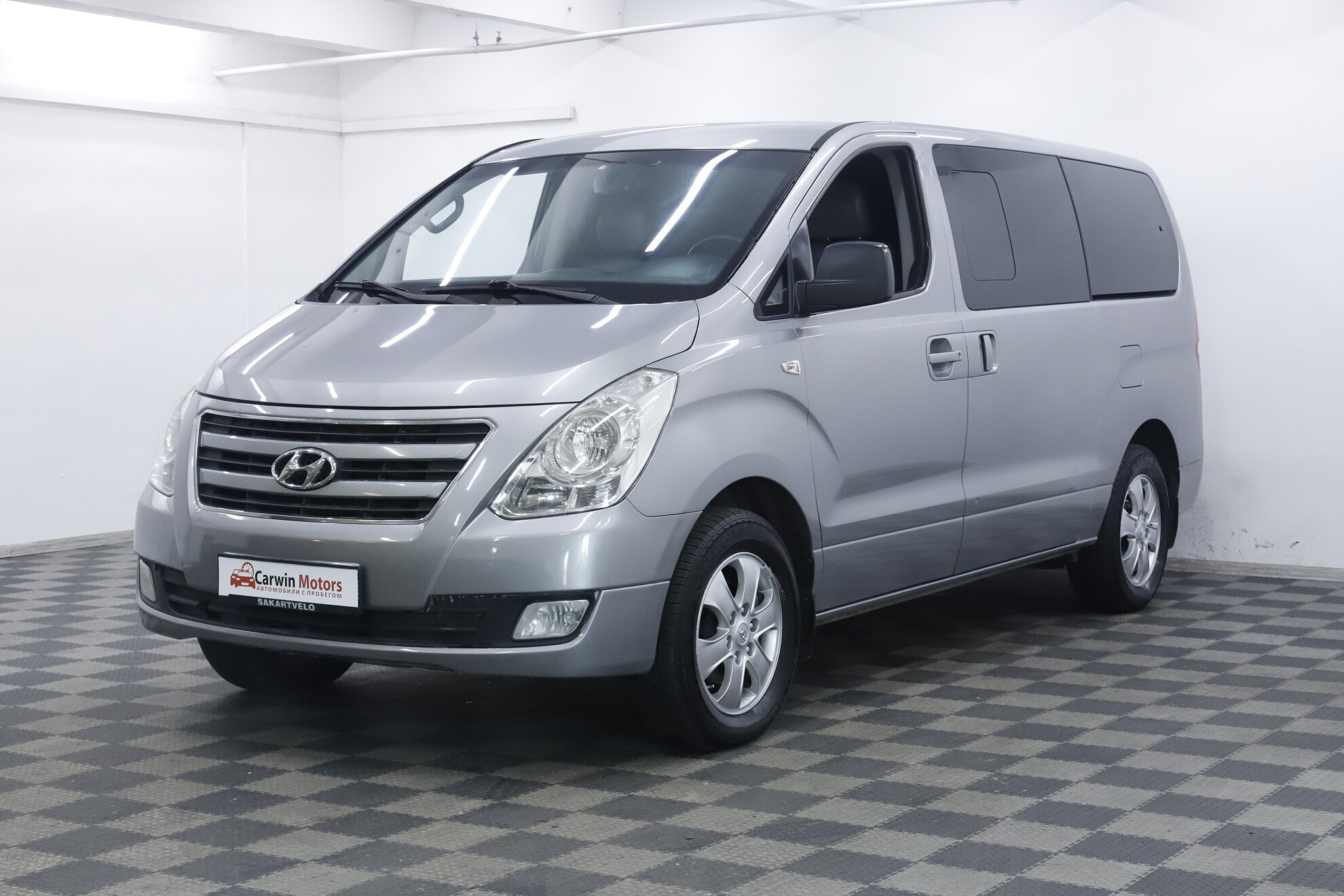 Hyundai Grand Starex