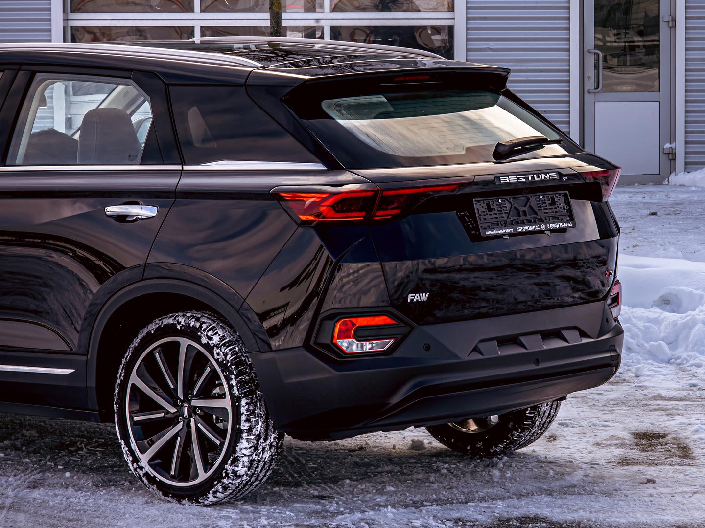 FAW Bestune T77