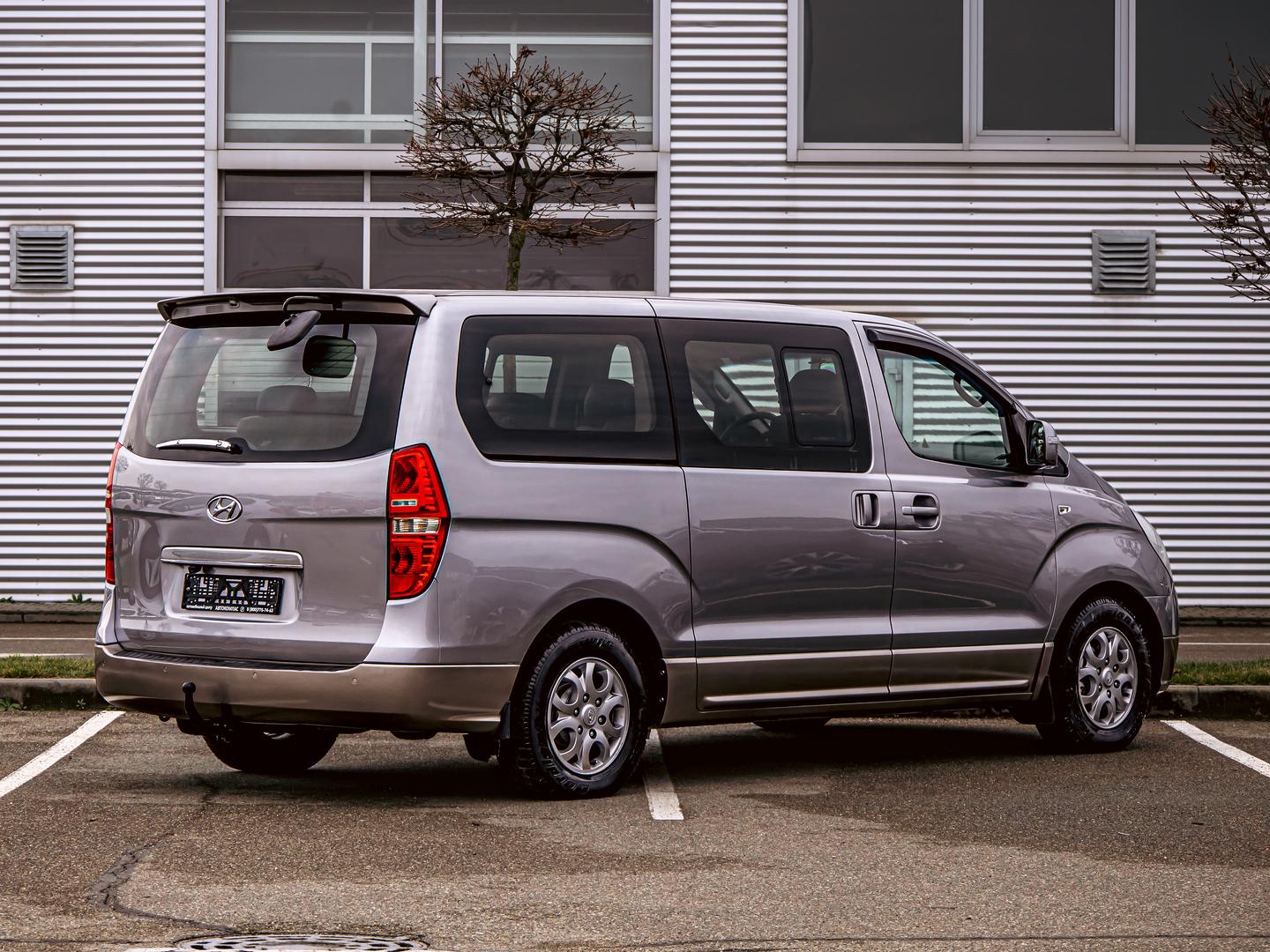 Hyundai Grand Starex