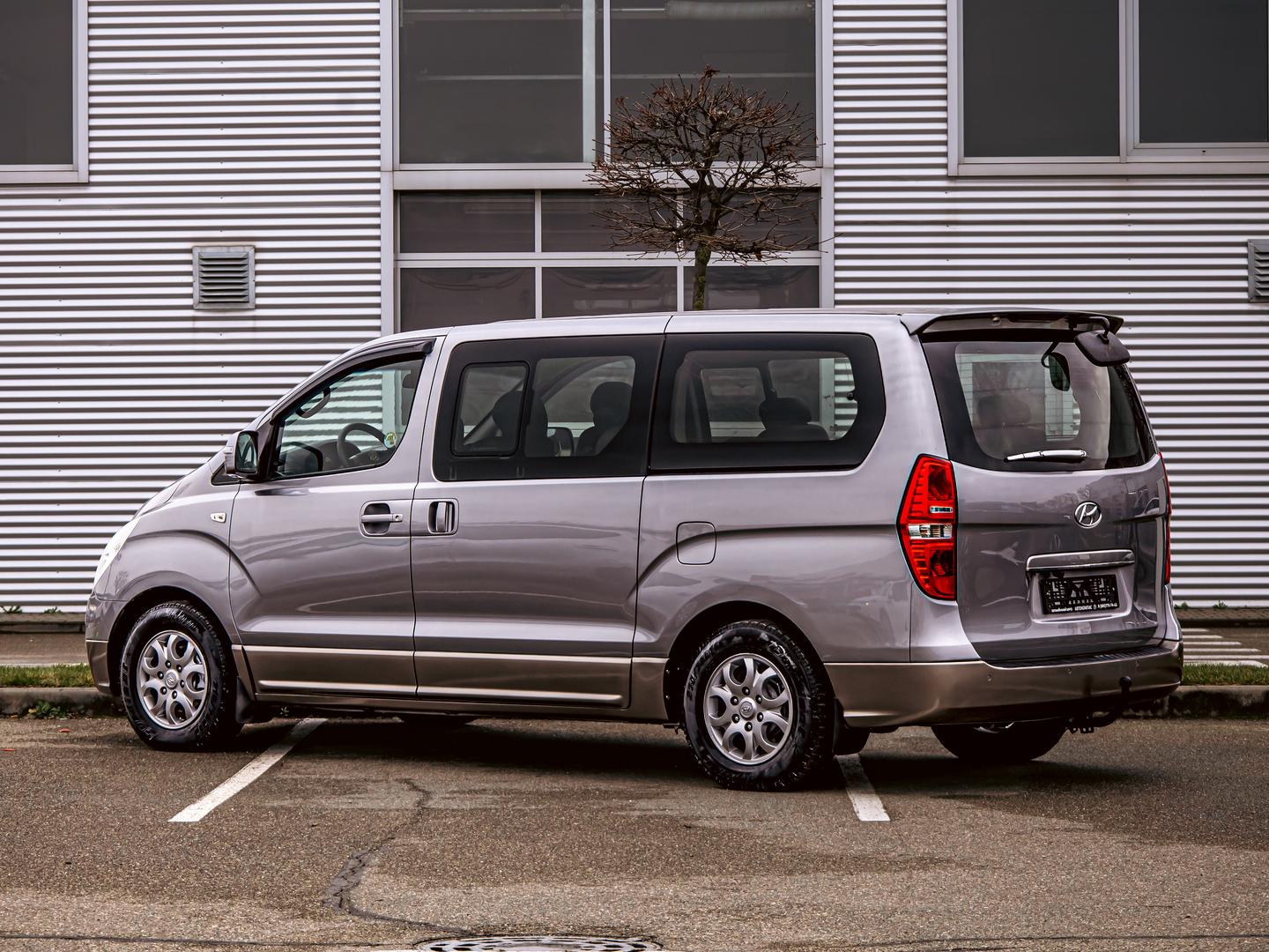 Hyundai Grand Starex