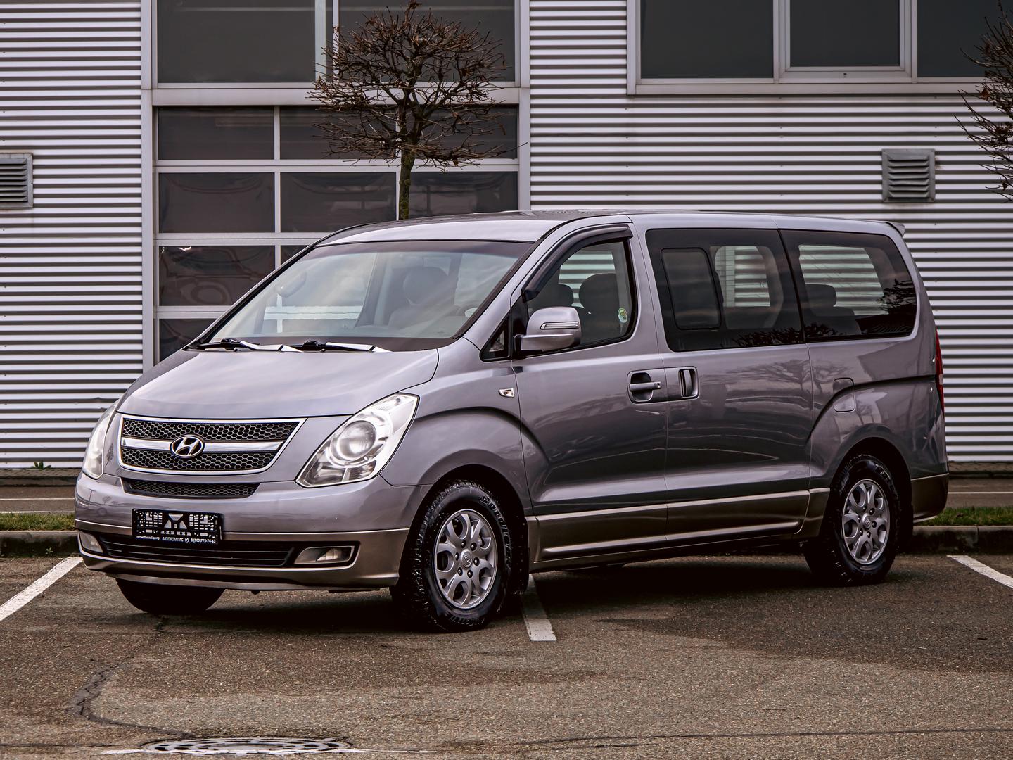 Hyundai Grand Starex