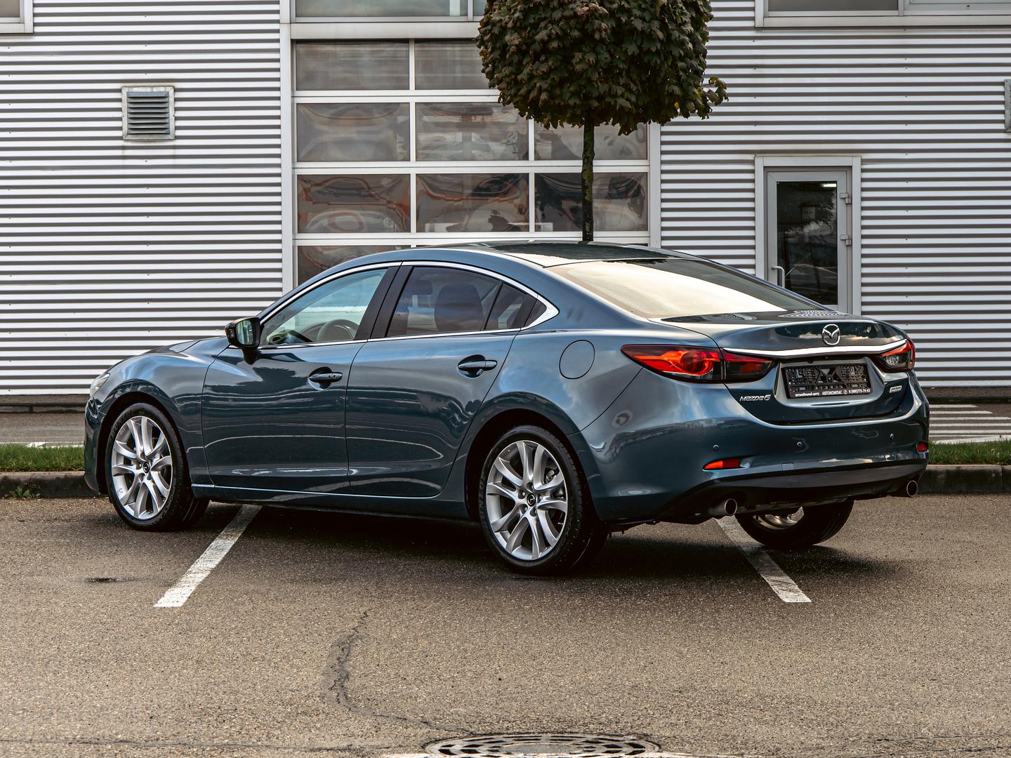 Mazda 6