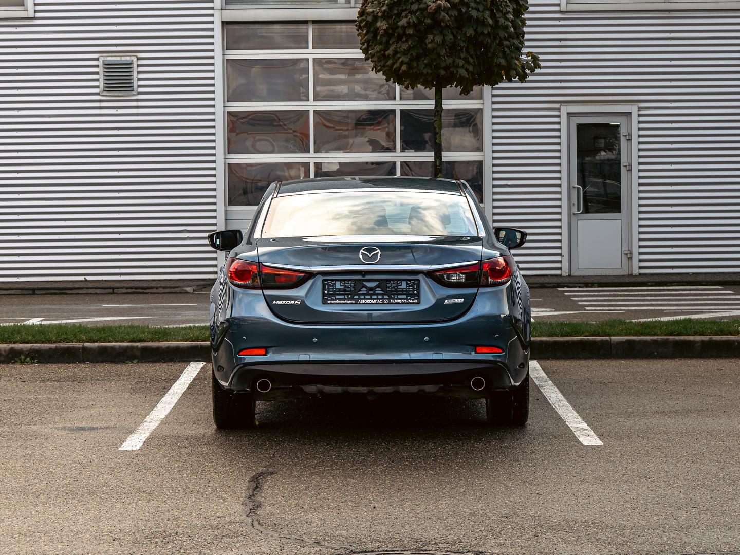 Mazda 6