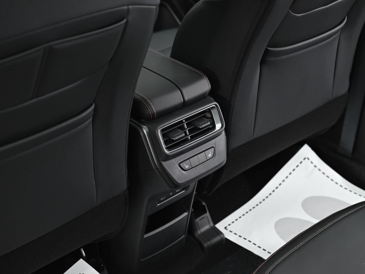 Geely Okavango