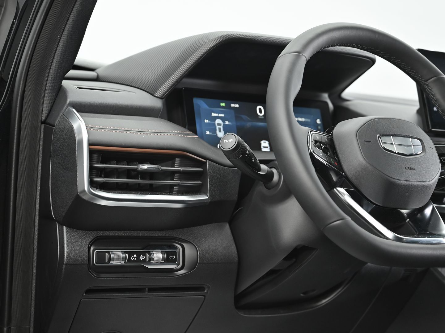 Geely Okavango