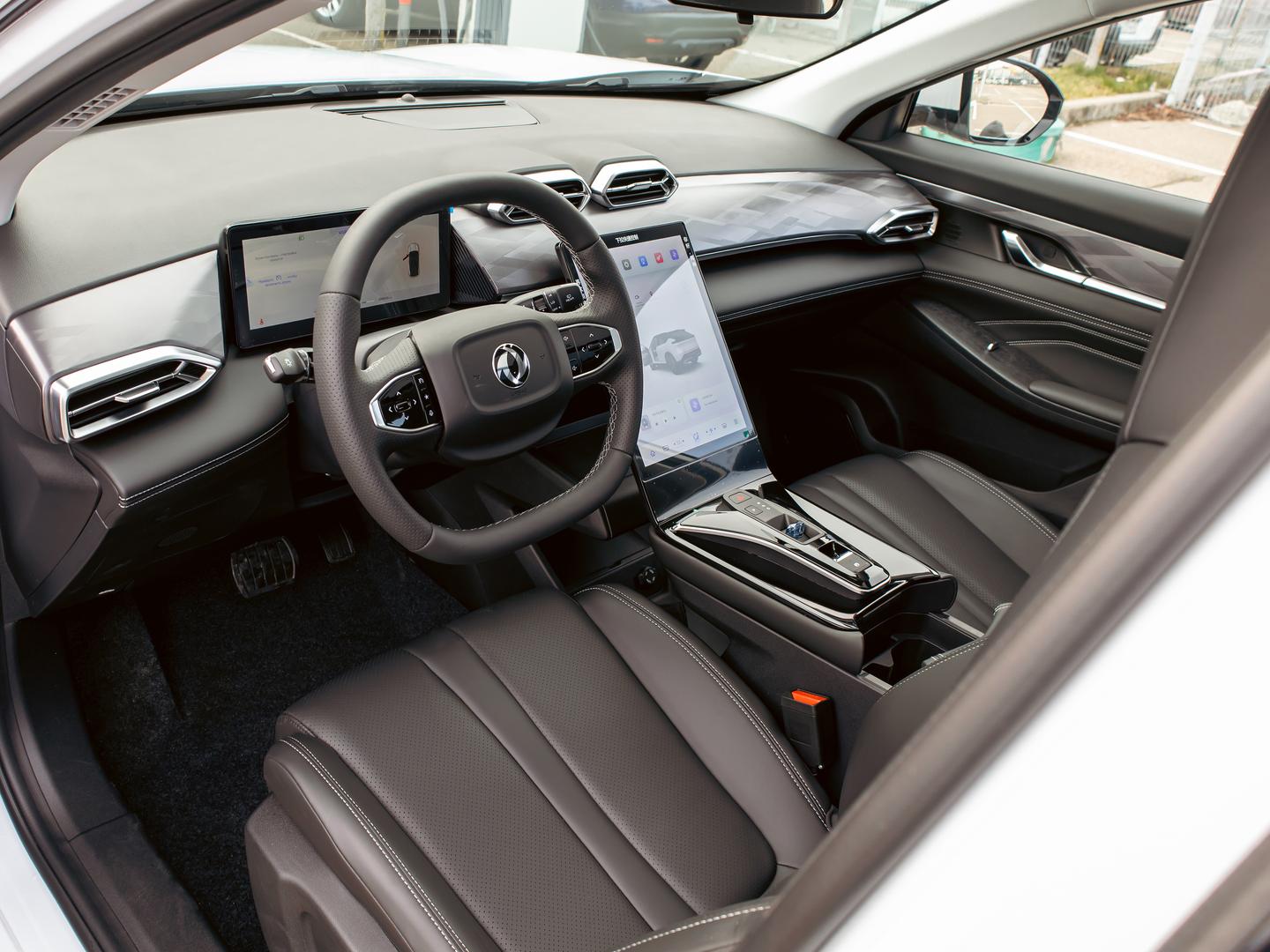Dongfeng Mage
