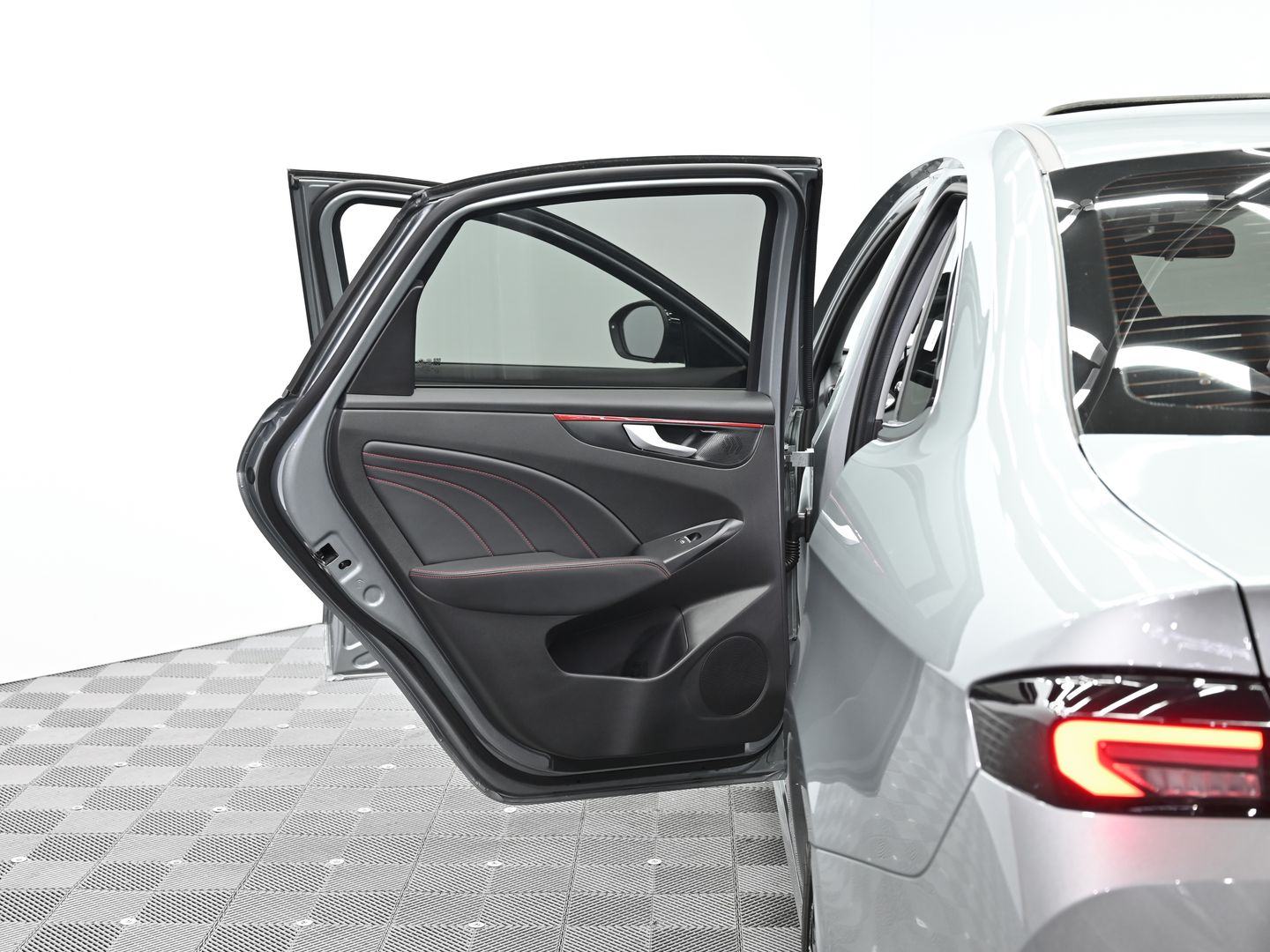 Kaiyi E5