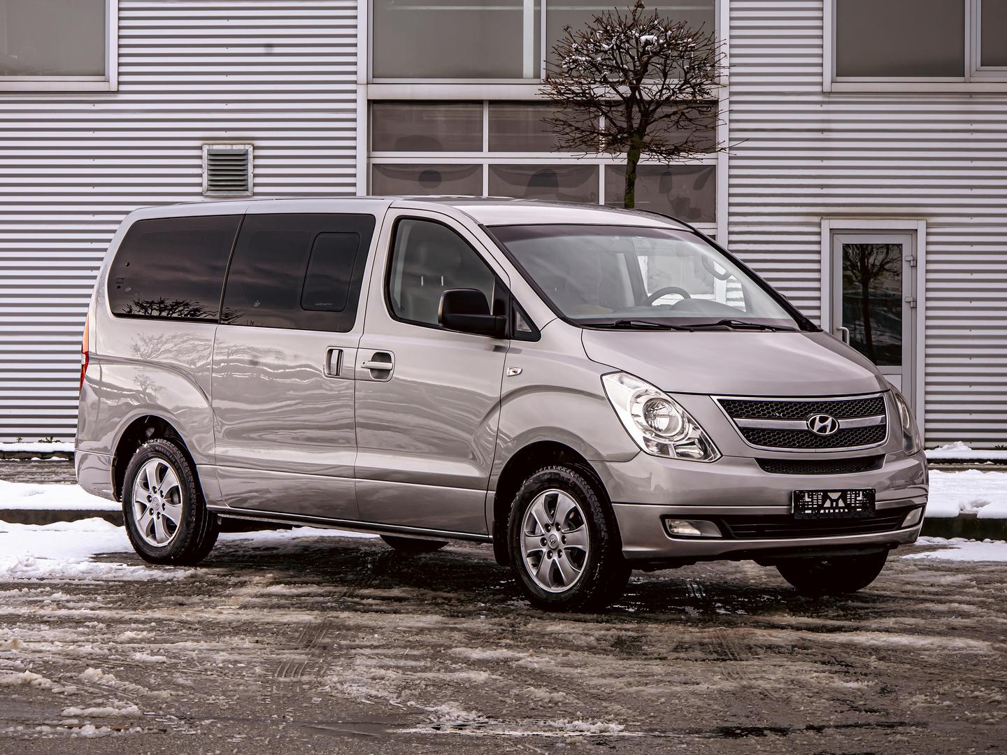 Hyundai Grand Starex
