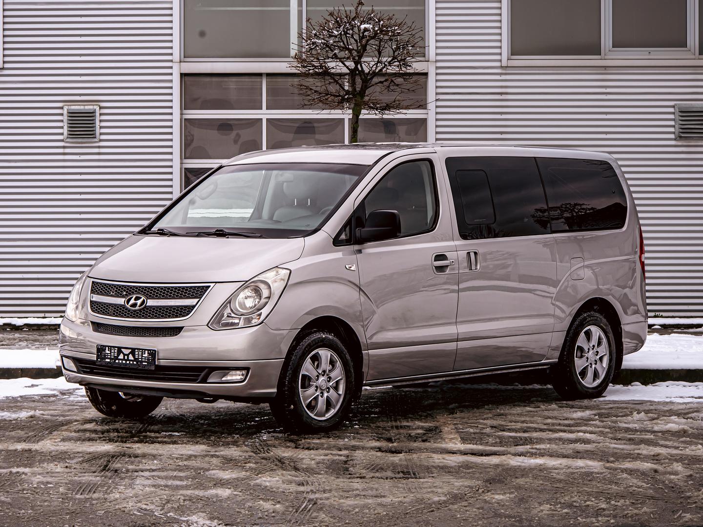 Hyundai Grand Starex
