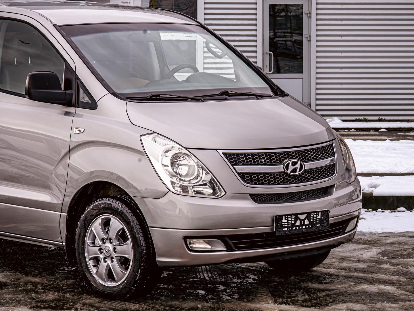 Hyundai Grand Starex