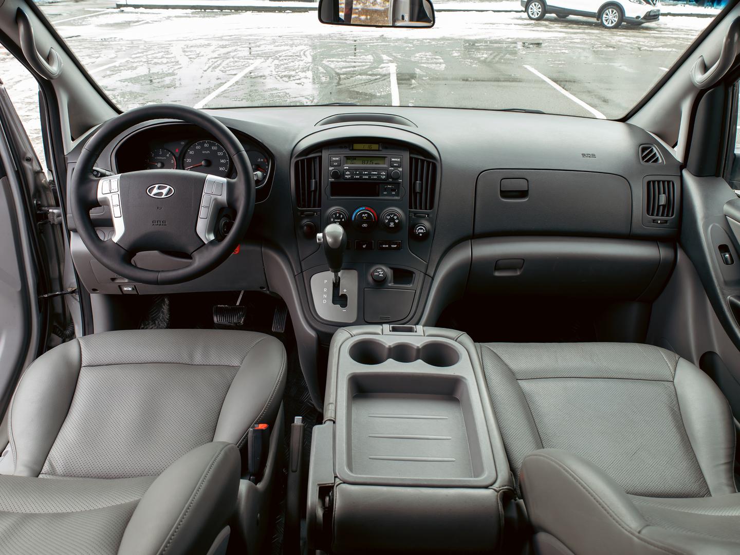 Hyundai Grand Starex