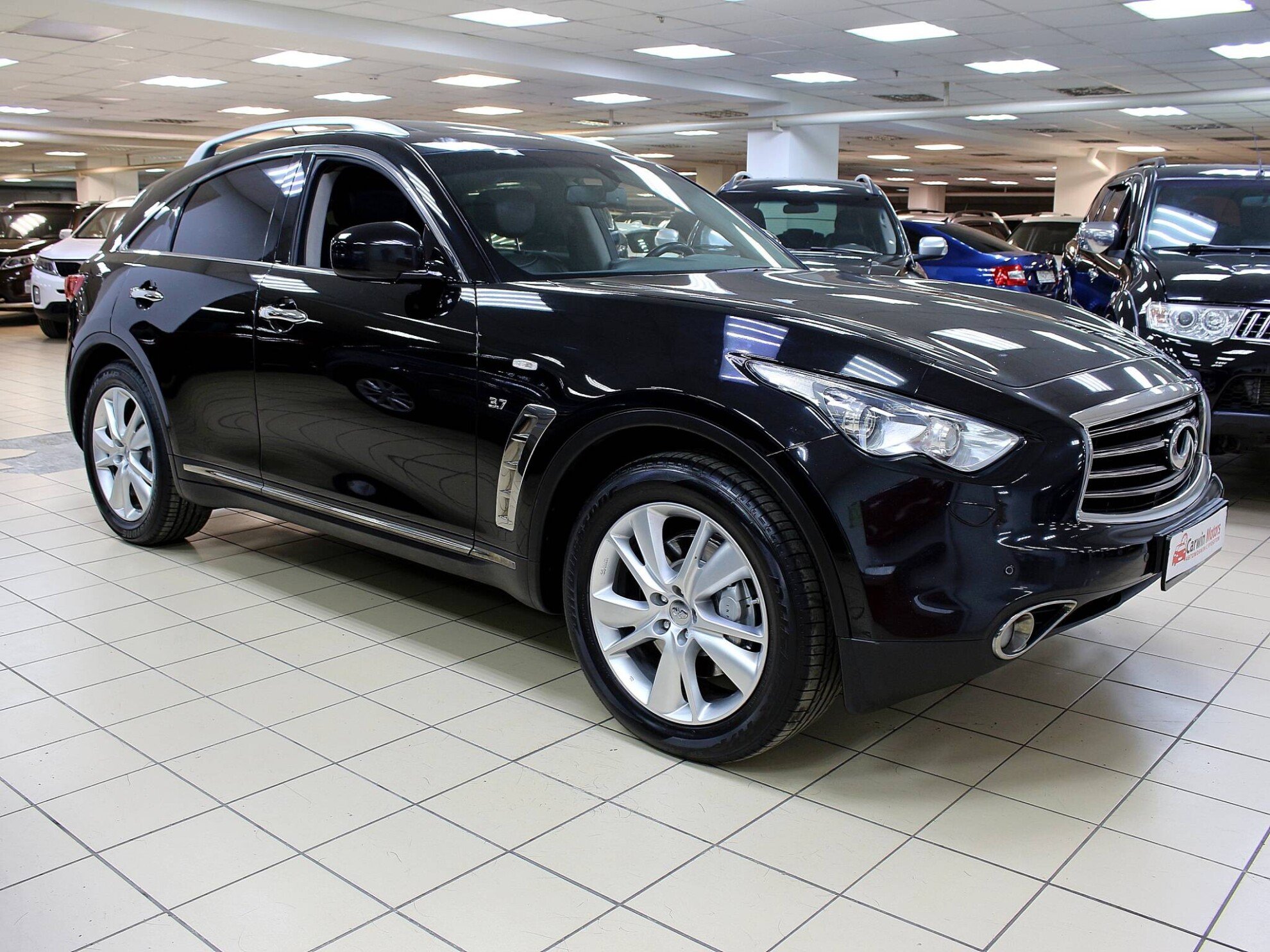 Infiniti QX70