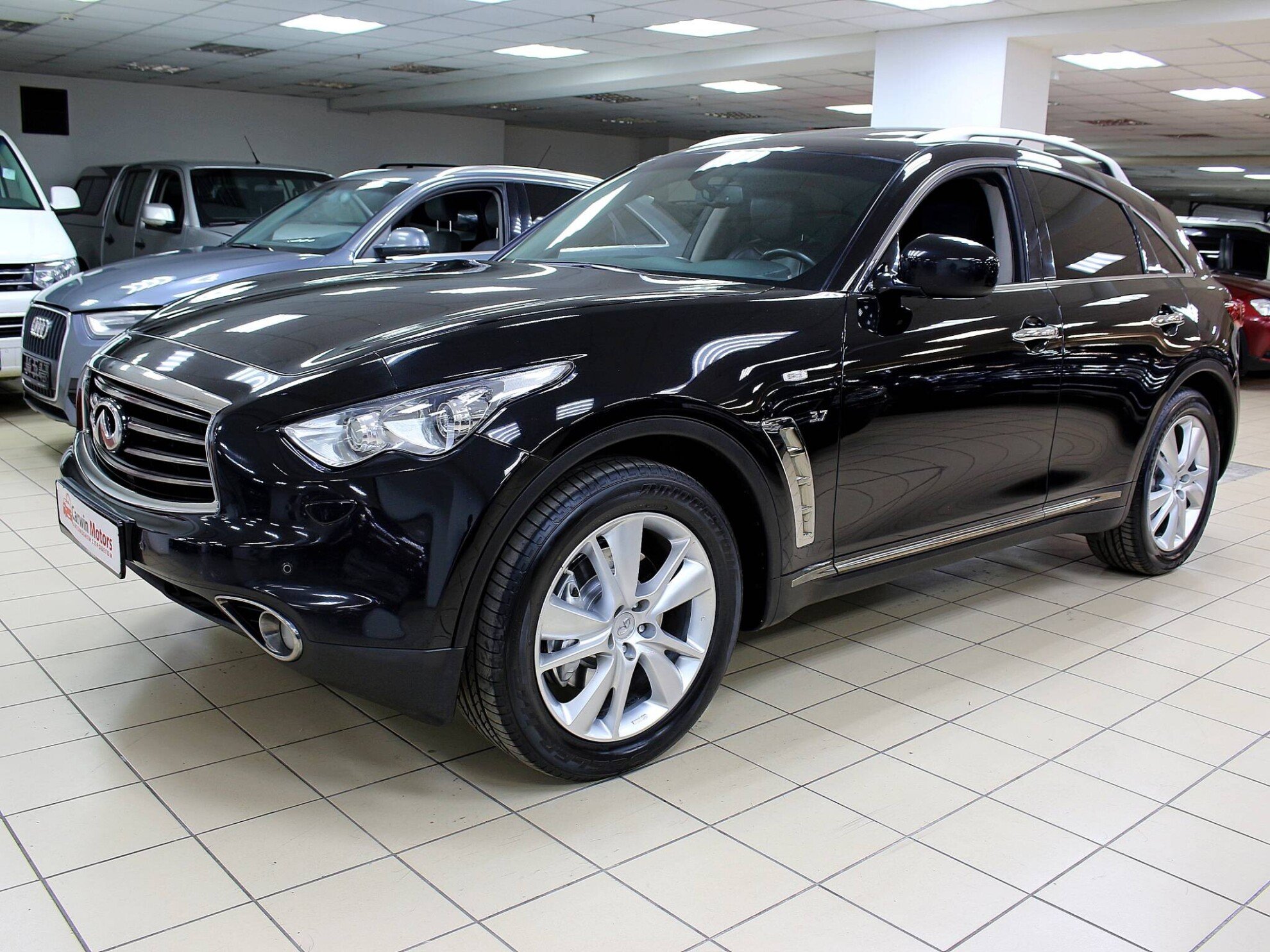 Infiniti QX70