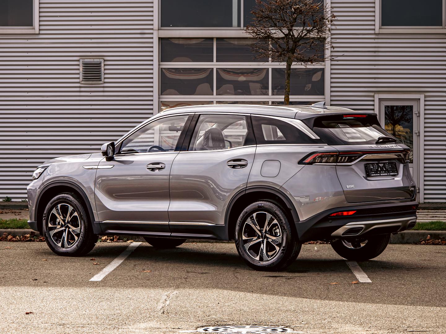BAIC X7
