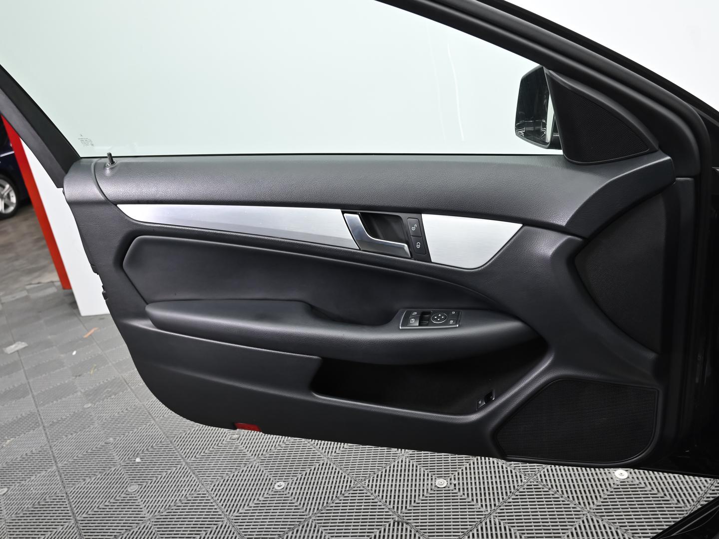 Mercedes-Benz C-Класс