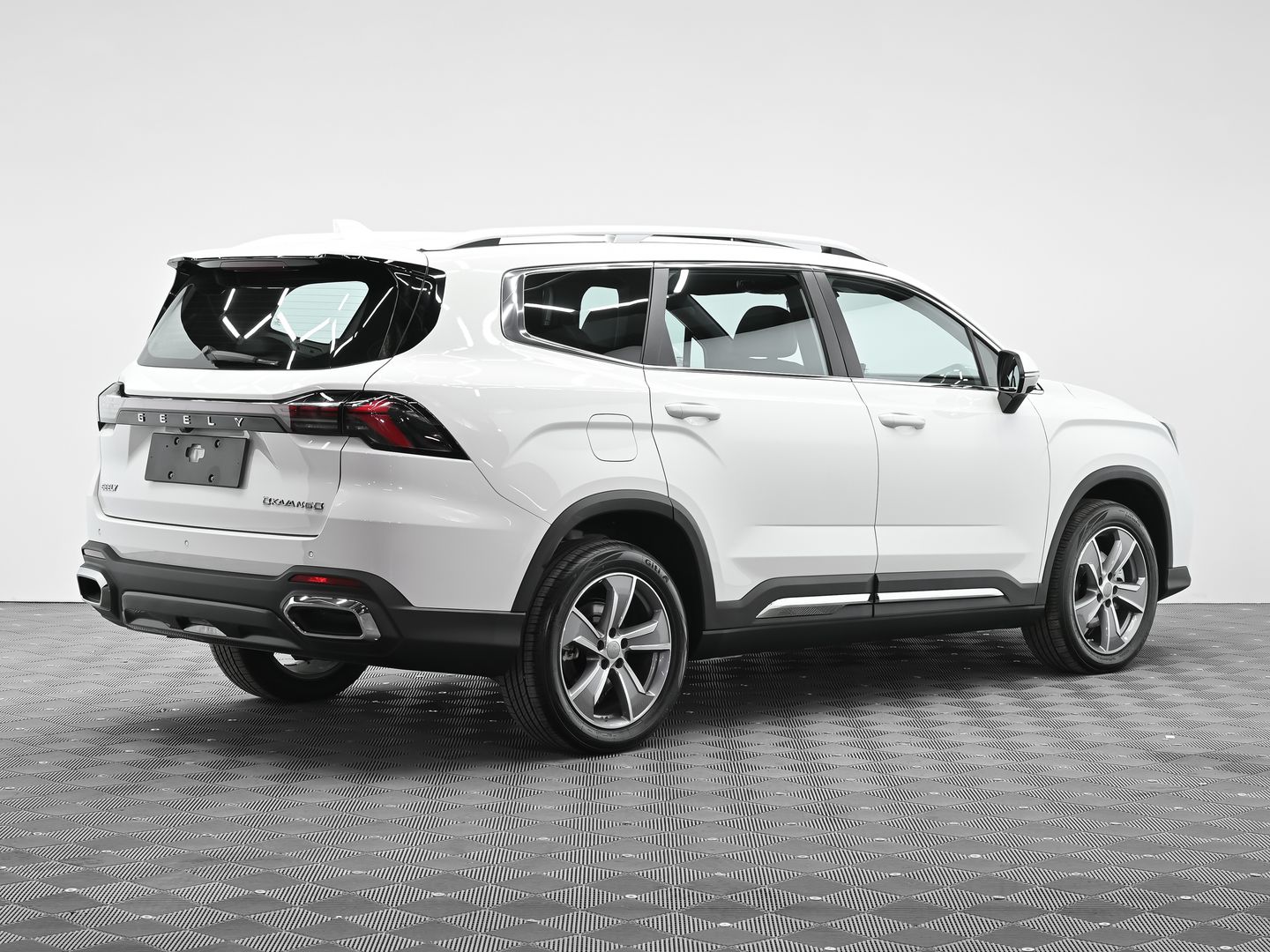 Geely Okavango