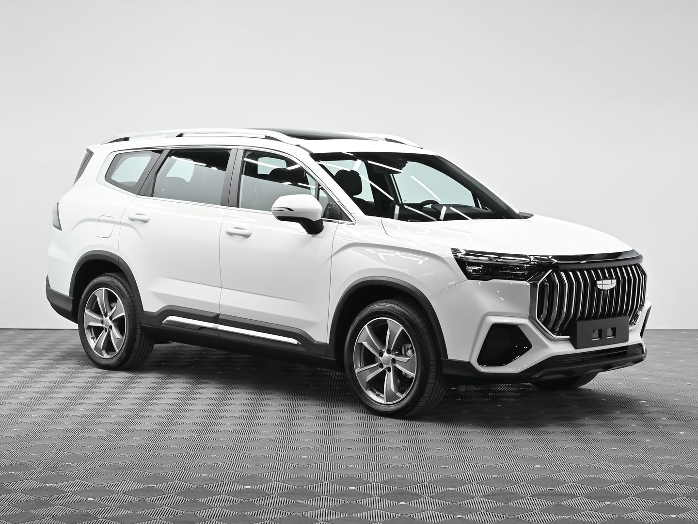Geely Okavango