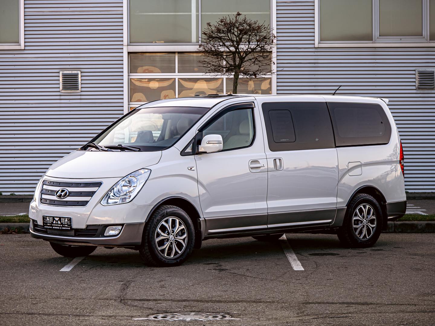 Hyundai Grand Starex