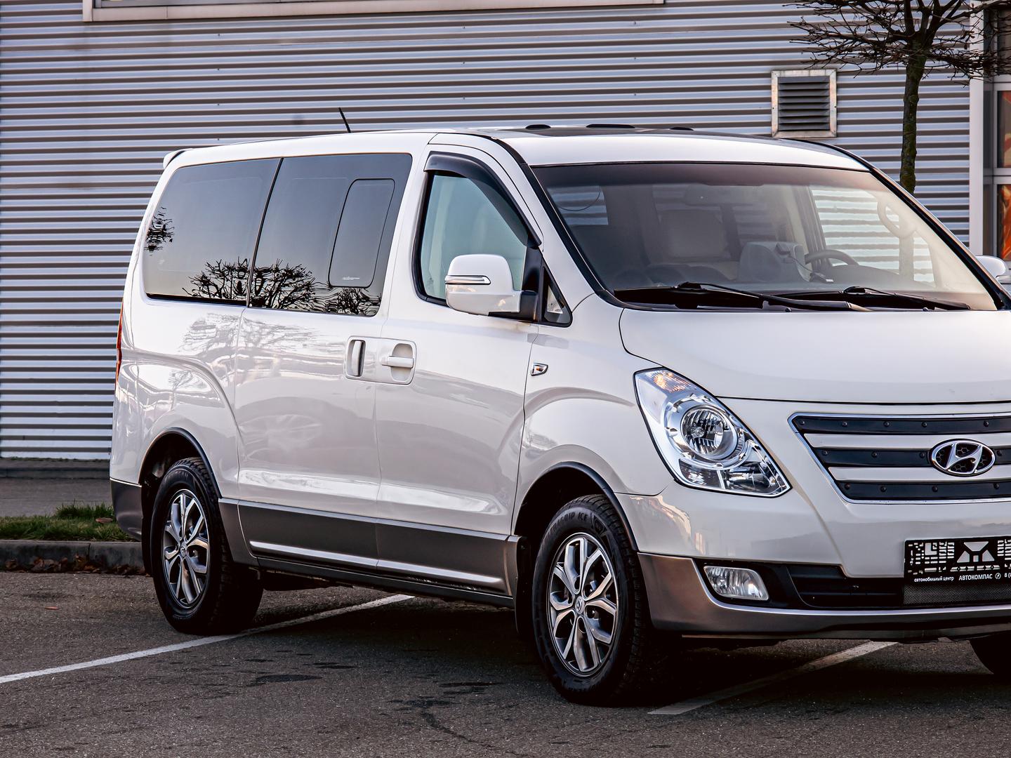 Hyundai Grand Starex