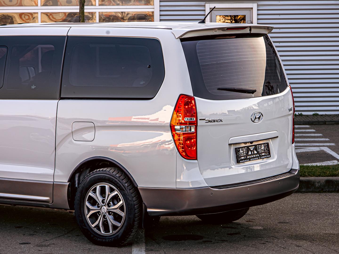 Hyundai Grand Starex