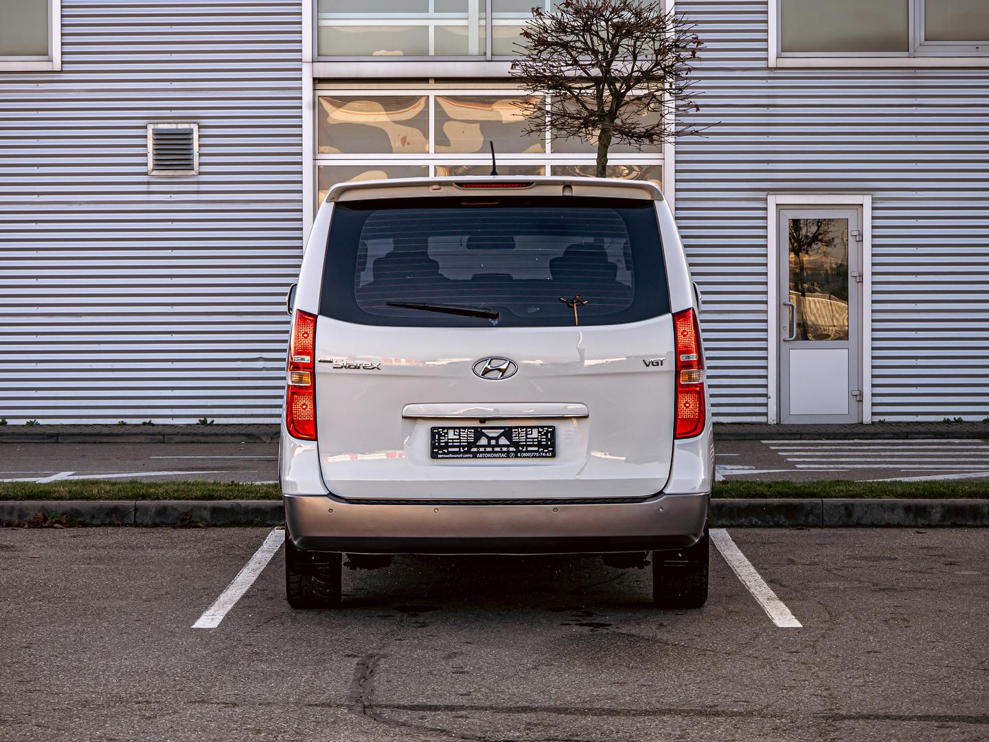 Hyundai Grand Starex