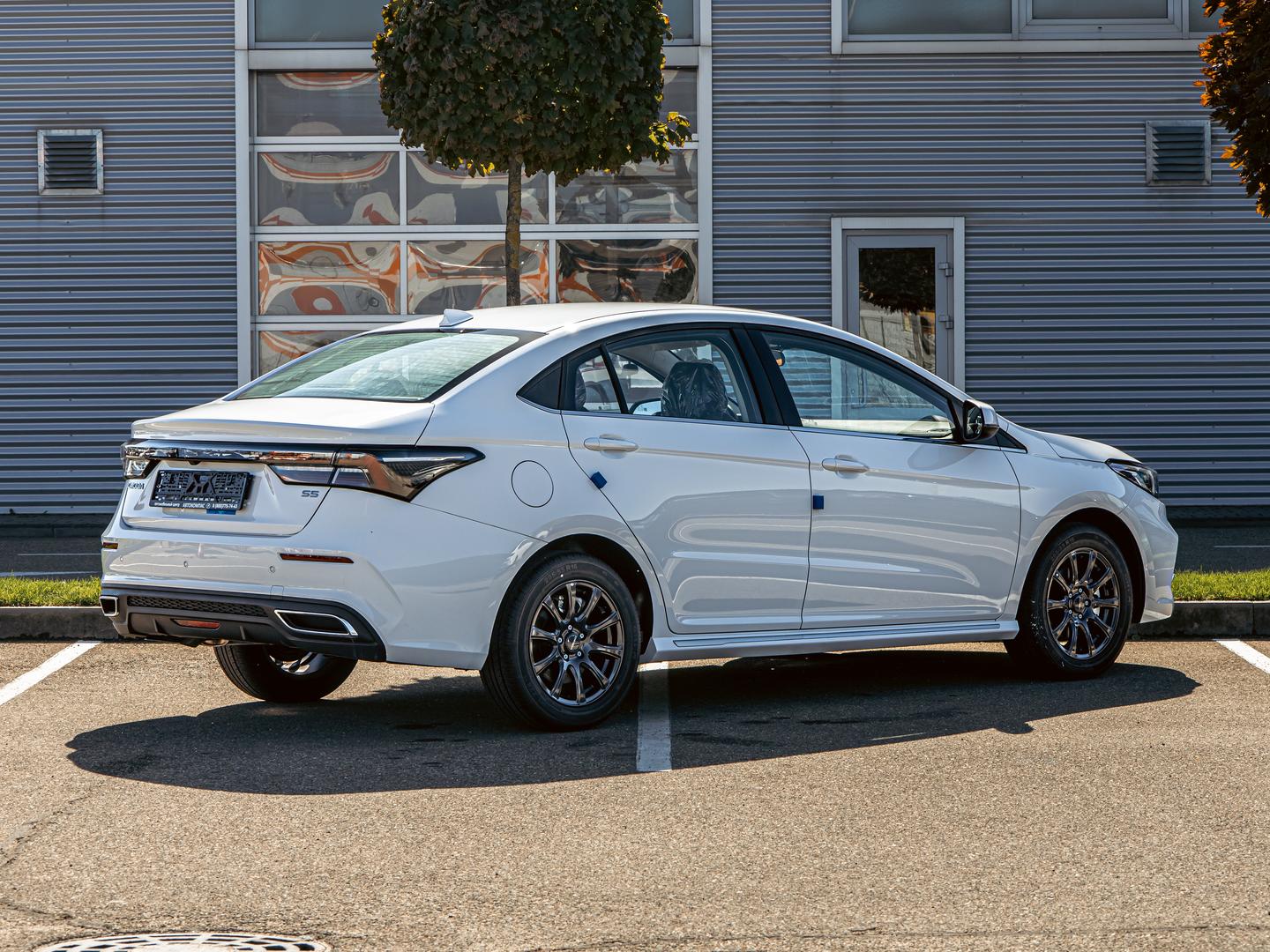 Omoda S5