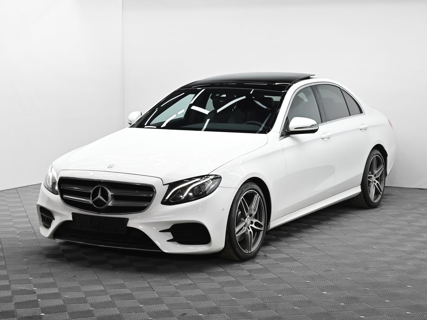 Mercedes-Benz E-Класс