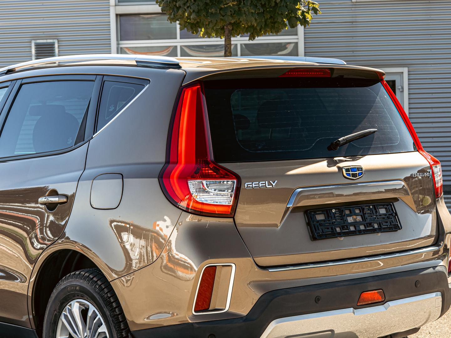 Geely Emgrand X7