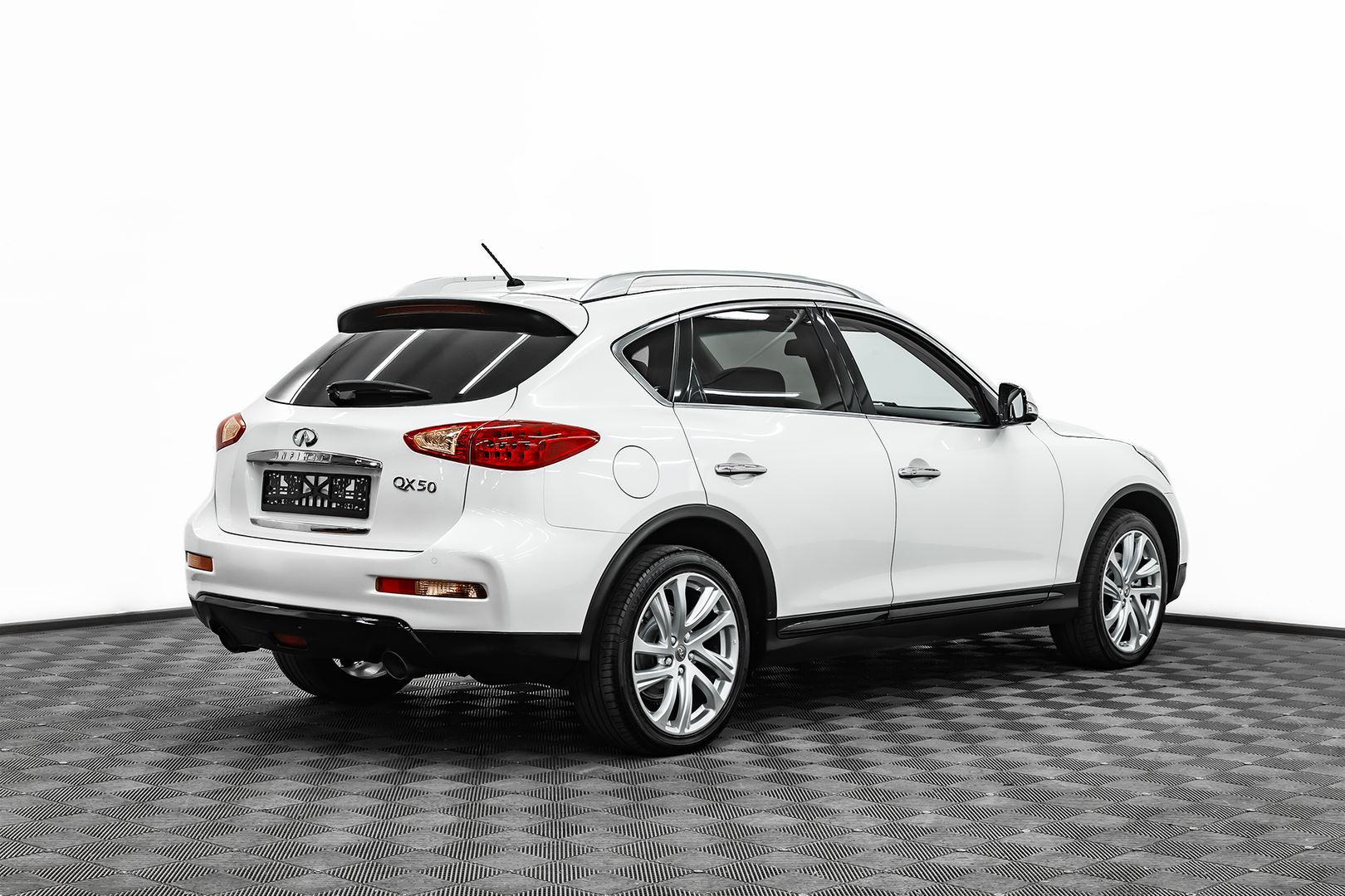Infiniti QX50