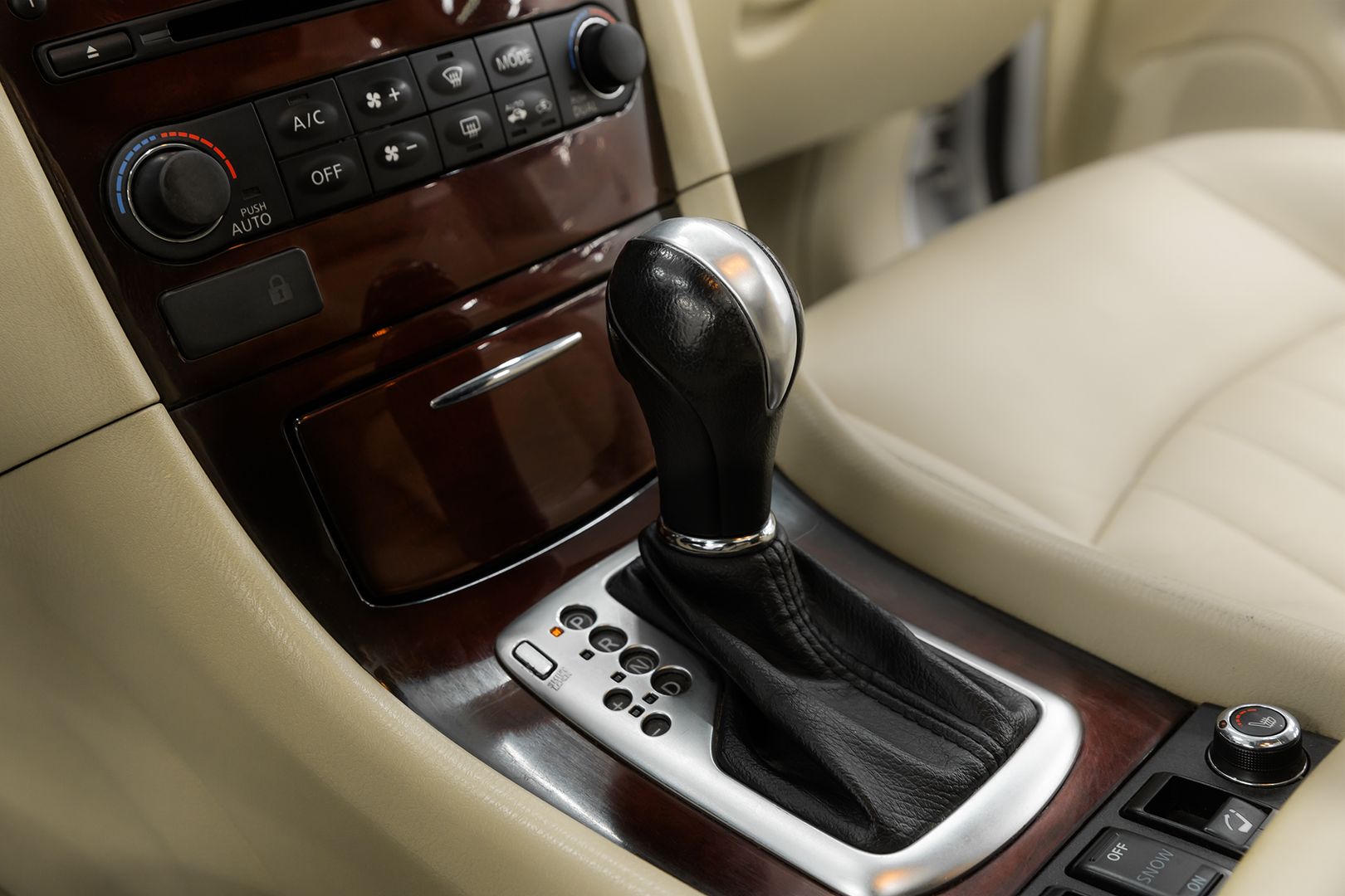 Infiniti QX50
