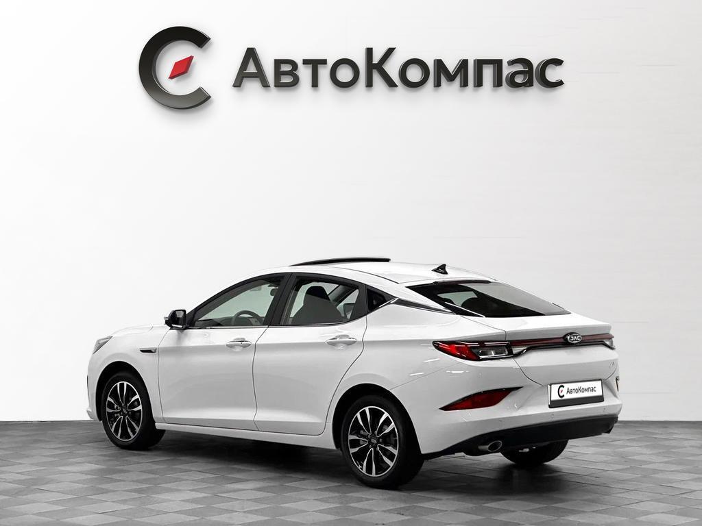 JAC J7
