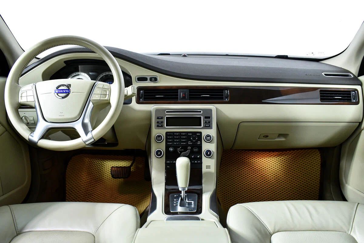 Volvo S80