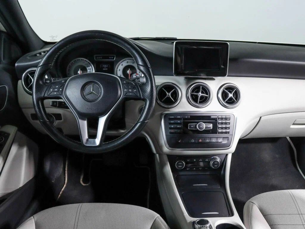 Mercedes-Benz A-Класс