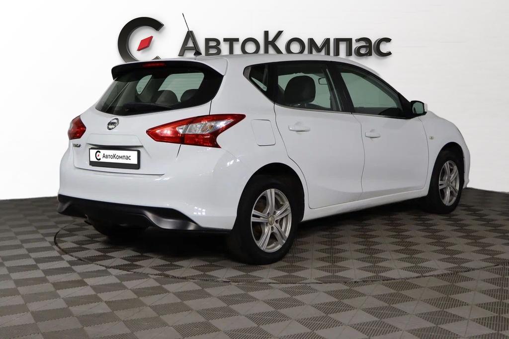 Nissan Tiida