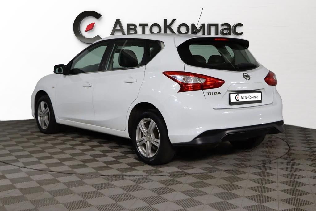 Nissan Tiida
