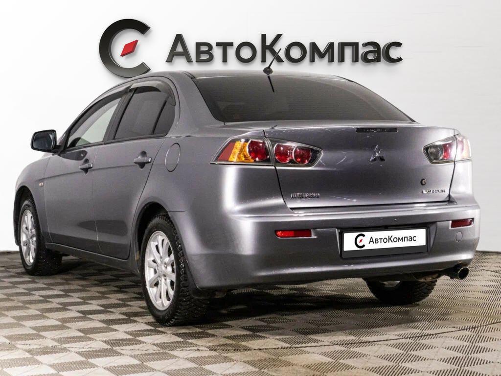 Mitsubishi Lancer