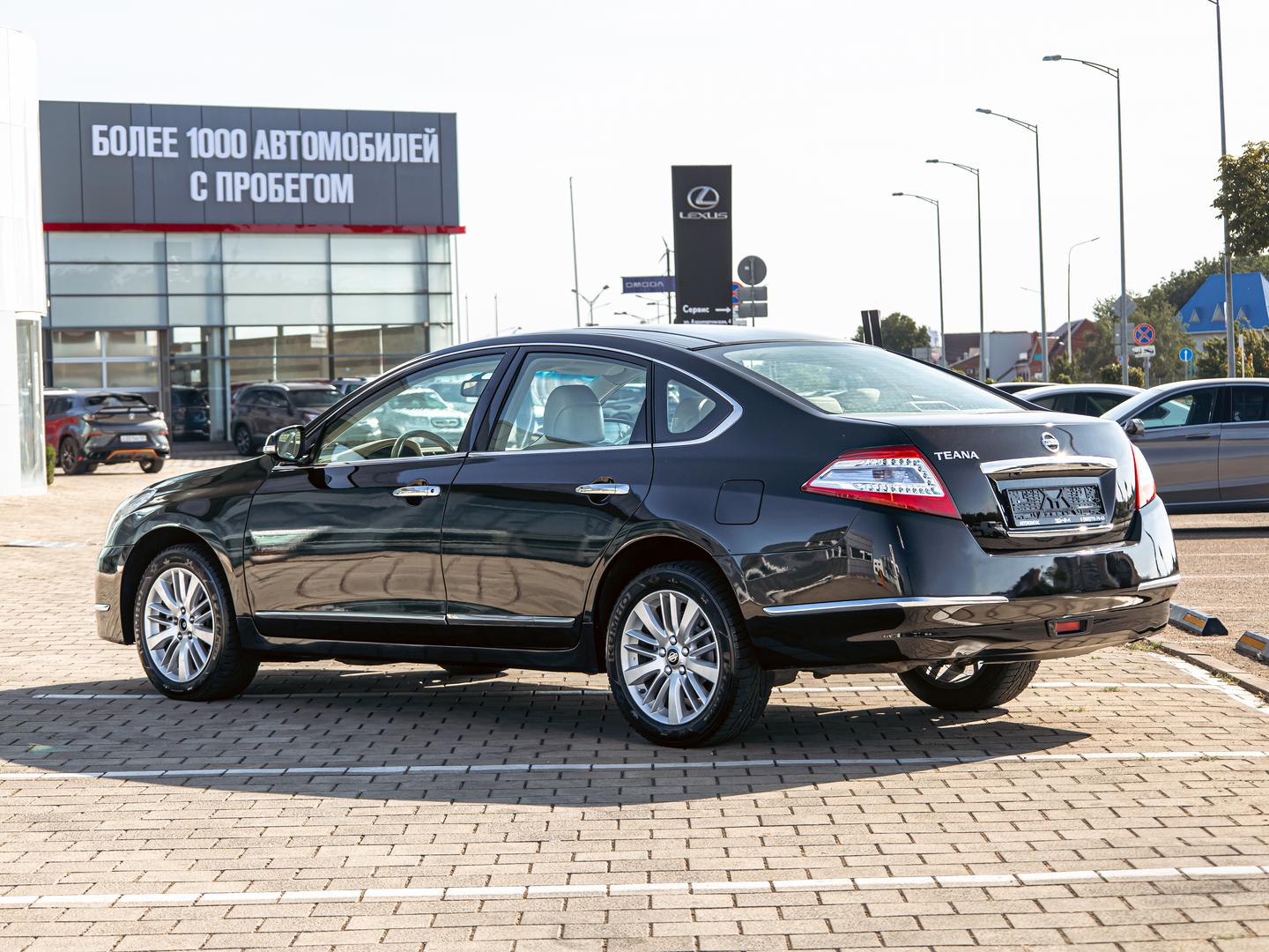 Nissan Teana