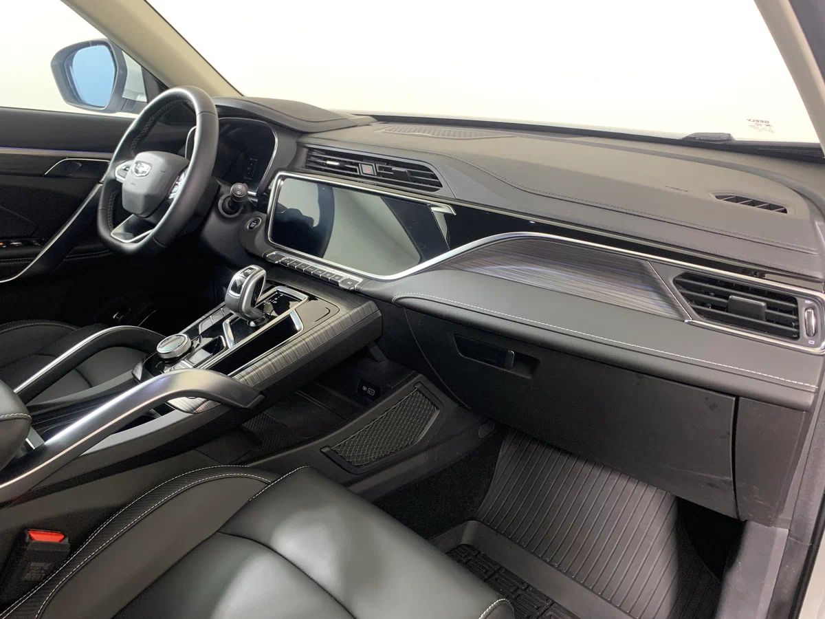 Geely Atlas Pro