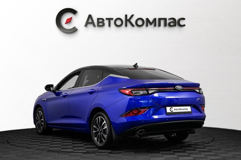JAC J7