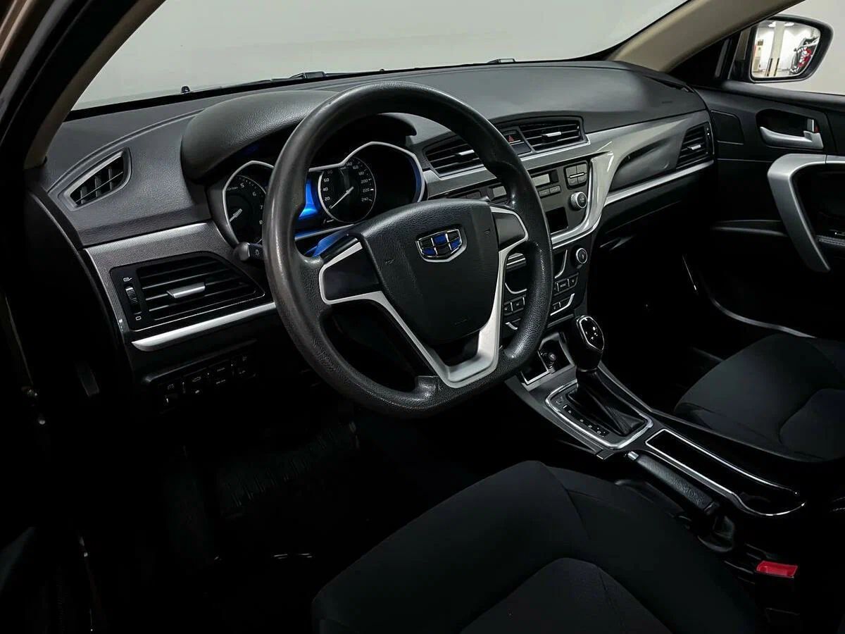 Geely Emgrand 7