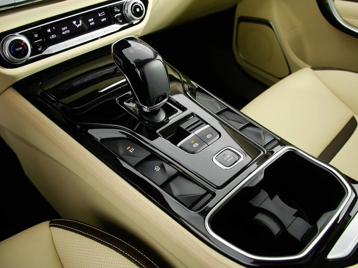 FAW Bestune T77