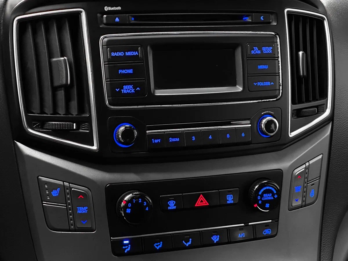 Hyundai H-1